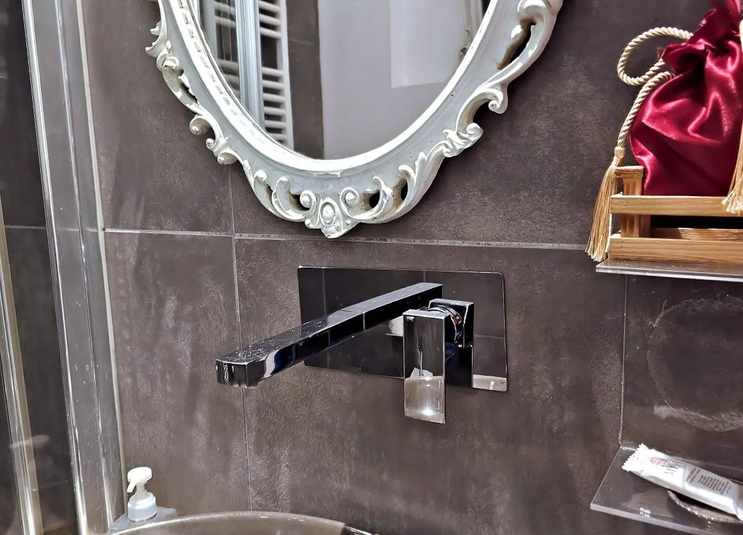 AB Suite Innovative Design Bologna Italia